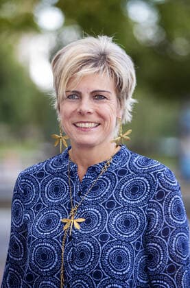 02-10-2019 Amsterdam Princess Laurentien arriving for the 11th presentation of the ECF Princess Margriet Award for Culture at Theater de Meervaart in Amsterdam. The theme of the ECF Award for Culture this year is Democracy needs imagination. The prize is dedicated to cultural initiatives that make a democratic imagination possible and invite social action. The ECF distinguishes two laureates with the ECF Award for Culture 2019 on the recommendation of an independent jury. The laureates are Ahdaf Soueif (Cairo London) and City of Women Festival (Ljubljana).  Copyright: xPPEx
