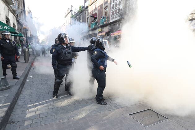 October 2, 2019 EUM20191002NAC26 JPG MEXICO CITY, ProtestsProtests October 2 Aspects of the riots recorded during the march held this October 2, 2019 in the streets of the Historic Center, held to commemorate the 1968 student massacre Photo Agency EL UNIVERSALAFBV  - ZUMAu78_ 20191002_zaf_u78_057 Copyright: xElxUniversalx
