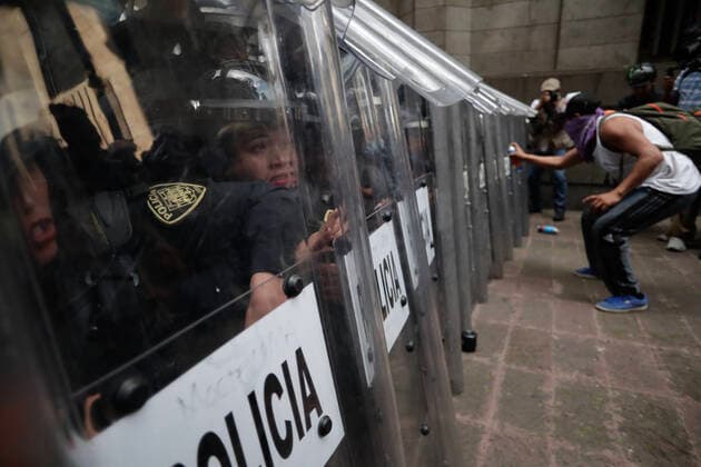 October 2, 2019 EUM20191002NAC56 JPG MEXICO CITY, ProtestsProtests October 2 Aspects of the riots generated during the march held this October 2, 2019 in the streets of the Historic Center, held to commemorate the 1968 student massacre Photo Agency EL UNIVERSALIvan StephensAFBV  - ZUMAu78_ 20191002_zaf_u78_105 Copyright: xElxUniversalx