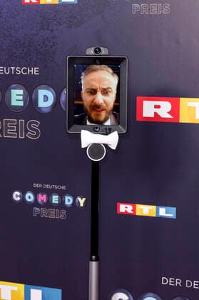 Jan Böhmermann via video chat camera at the award ceremony of the 23 German Comedy Prize 2019 in the studio in Cologne Mühlheim Cologne, 02 10 2019 Foto:xC.xHardtx xFuturexImage
