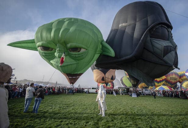 October 5, 2019, Albuquerque, New Mexico, USA: October 10 05, 2019, .The 2019 Albuquerque International Balloon Fiesta got off to a rocky start with heavy fog preventing balloonist from launching on the first day of the event. Most inflated for a static display. Nevertheless, it was spectacular morning for first time Fiesta goers. .Albuquerque, New Mexico. Albuquerque Journal Albuquerque USA - ZUMAab1_ 20191005_zaf_ab1_003 Copyright: xRobertoxE.xRosalesx