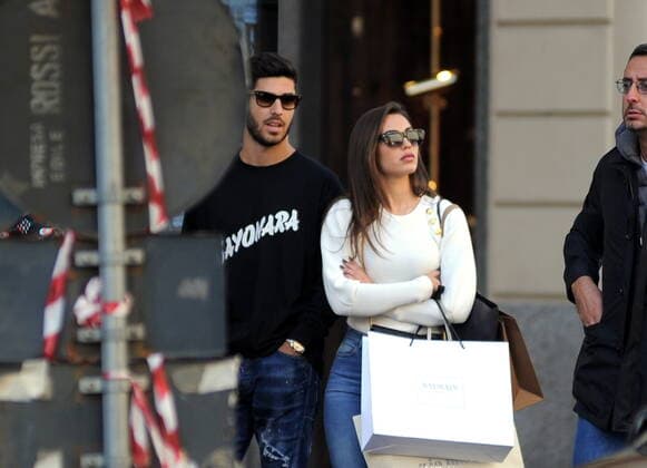 Milan, Marco Asensio and girlfriend Sandra Garal in the center Marco Asensio footballer of REAL MADRID and of the national SPAIN, caught walking around the downtown streets. Here he goes shopping in the streets of the fashion district with his girlfriend SANDRA GARAL. First by Gio Moretti, then by Dolce & Gabbana, then they notice the presence of the photographers and decide to return to the hotel.  Copyright: xMimmoxCarrierox xIPAx xMimmoxCarrierox