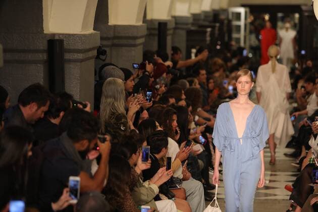 Models wear creations by Mexican designer Cynthia Buttenklepper, during the start of the Fashion Week Mexico City in Mexico City, Mexico, 07 October 2019. Mexico City Fashion Week !ACHTUNG: NUR REDAKTIONELLE NUTZUNG!  Copyright: xSashenkaxGutierrezx AME6702 20191008-637061013865740078