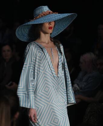 Models wear creations by Mexican designer Daniela Villa, during the secon day of the Fashion Week Mexico City in Mexico City, Mexico, 09 October 2019. Mexico City Fashion Week !ACHTUNG: NUR REDAKTIONELLE NUTZUNG!  Copyright: xMArioxGuzmanx AME7587 20191010-637062795999468370