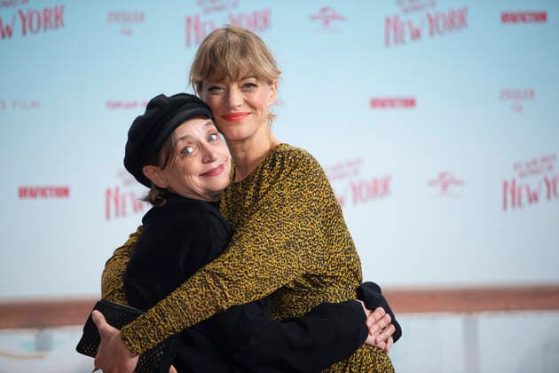 von links: die Schauspielerinnen Katharina THALBACH, und Heike MAKATSCH, Roter Teppich, Red Carpet Show, Ankunft, arrival, Premiere fuer den Film ICH WAR NOCH NIEMALS IN NEW YORK, am 09.10.2019 in Koeln, *** from the left the actresses Katharina THALBACH, and Heike MAKATSCH, Red Carpet, Red Carpet Show, Arrival, arrival, premiere for the movie I WAS NOCH NIEMALS IN NEW YORK, on 09 10 2019 in Cologne,