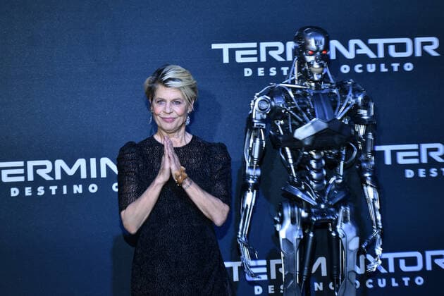 Entertainment Themen der Woche KW41 Entertainment Bilder des Tages Terminator: Dark Fate Fan Event in Mexico MEXICO CITY, MEXICO - OCTOBER 13: Actress Linda Hamilton poses for photos during Terminator: Dark Fate Fan Event at Toreo Parque Central on October 13, 2019 in Mexico City, Mexico  Copyright: xCarlosxTischlerx EYE_1916