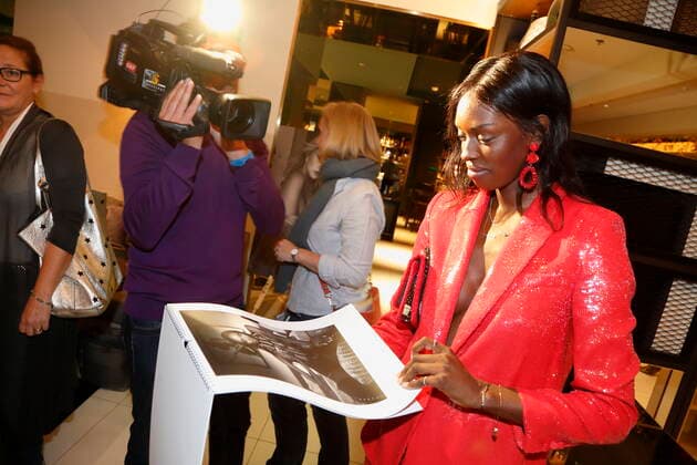Manfred Baumann Calendar presentation FINE NUDE ART 2020 Vienna, Le Meridian, 14 10 2019 Layla Powell Wien Austria AVN101002355072