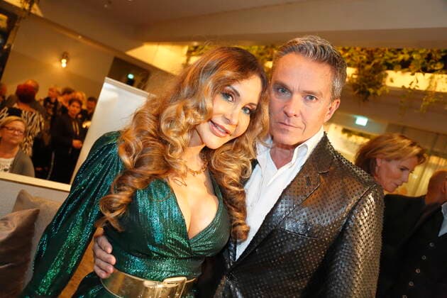 Manfred Baumann Calendar presentation FINE NUDE ART 2020 Vienna, Le Meridian, 14 10 2019 Dolly Buster, Alfons Haider Wien Austria AVN101002355141