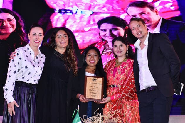 Yalitza Aparicio at Women Economic Forum MEXICO CITY, MEXICO - OCTOBER 15: Mexican actress winner of Oscar by Roma film Yalitza Aparicio and Founder of the All Ladies League and Women Economic Forum Harbeen Arora poses for photos during Women Economic Forum at Centro Banamex on October 15, 2019 in Mexico City, Mexico  Copyright: xCarlosxTischlerx EYE_4587