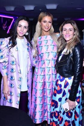 Paris Hilton launch Electrify perfume in Mexico City MEXICO CITY, MEXICO - OCTOBER 17: The businesswoman and socialite Paris Hilton, Chantal Torres and Michelle Torres poses for photos during the launch of her Electrify perfume at W Hotel on October 17, 2019 in Mexico City, Mexico  Copyright: xCarlosxTischlerx EYE_5968