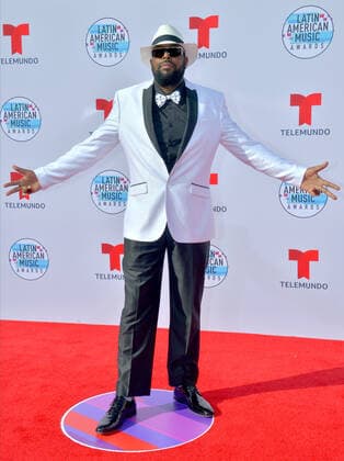 Musical artist El Micha arrives for the fifth annual Latin American Music Awards at the Dolby Theatre in the Hollywood section of Los Angeles on Thursday, October 17, 2019. The annual event honors outstanding achievements for artists in the Latin music industry.  LAP20191017033 JIMxRUYMEN