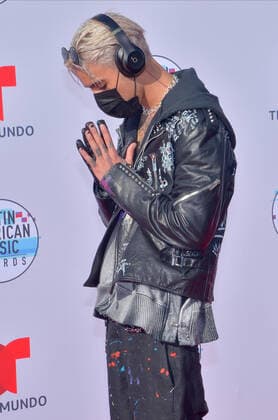 Entertainment Themen der Woche KW42 Musical artist Yashua arrives for the fifth annual Latin American Music Awards at the Dolby Theatre in the Hollywood section of Los Angeles on Thursday, October 17, 2019. The annual event honors outstanding achievements for artists in the Latin music industry.  LAP20191017056 JIMxRUYMEN