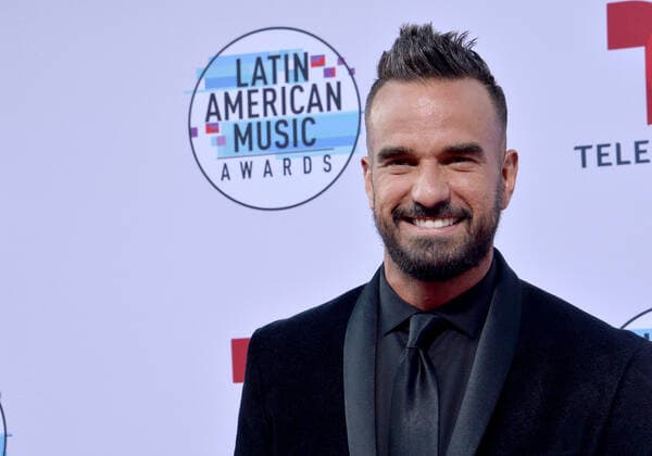 Erasmo Provenza arrives for the fifth annual Latin American Music Awards at the Dolby Theatre in the Hollywood section of Los Angeles on Thursday, October 17, 2019. The annual event honors outstanding achievements for artists in the Latin music industry.  LAP20191017383 JIMxRUYMEN