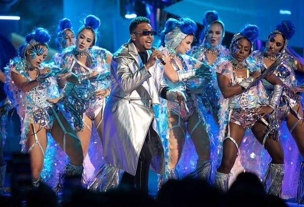 Ozuna performs during the Latin American Music Awards 2019, held at the Dolby Theater in Hollywood, California, USA, 17 October 2019. Latin American Music Awards 2019 !ACHTUNG: NUR REDAKTIONELLE NUTZUNG!  Copyright: xJAVIERxROJASx AME1509 20191018-637069823041688240