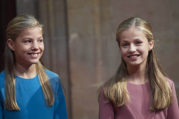 18-10-2019 Oviedo Princess Leonor and Princesss Sofia during an audience with the winners of the 2019 Asturias medals at the Reconquista hotel in Oviedo, Spain. No Spain  Copyright: xPPEx