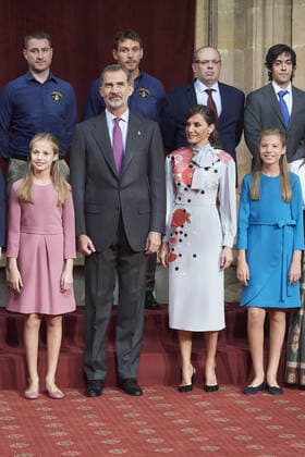 18-10-2019 Oviedo Queen Letizia and Princess Leonor and Princesss Sofia and King Felipe during an audience with the winners of the 2019 Asturias medals at the Reconquista hotel in Oviedo, Spain. No Spain  Copyright: xPPEx