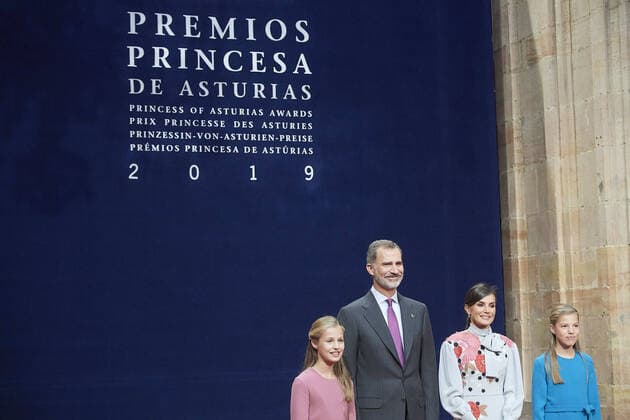 October 18, 2019, Oviedo, Asturias, Spain: King Felipe VI of Spain, Queen Letizia of Spain, Crown Princess Leonor, Princess Sofia attended Audience with Princesa de Asturias Awards 2019 winners at Reconquista Hotel on October 18, 2019 in Oviedo, Spain Oviedo Spain  - ZUMAg15_ 20191018_zaf_g15_054 Copyright: xJackxAbuinx