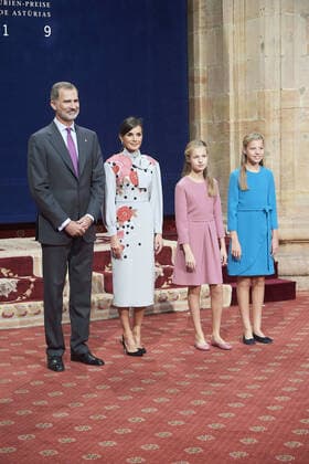 October 18, 2019, Oviedo, Asturias, Spain: King Felipe VI of Spain, Queen Letizia of Spain, Crown Princess Leonor, Princess Sofia attended Audience with Princesa de Asturias Awards 2019 winners at Reconquista Hotel on October 18, 2019 in Oviedo, Spain Oviedo Spain  - ZUMAg15_ 20191018_zaf_g15_038 Copyright: xJackxAbuinx