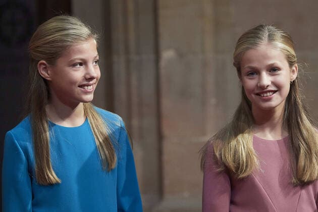 October 18, 2019, Oviedo, Asturias, Spain: Crown Princess Leonor, Princess Sofia attended Audience with Winners of the 2019 Asturias Medals at Reconquista Hotel on October 18, 2019 in Oviedo, Spain Oviedo Spain  - ZUMAg15_ 20191018_zaf_g15_007 Copyright: xJackxAbuinx