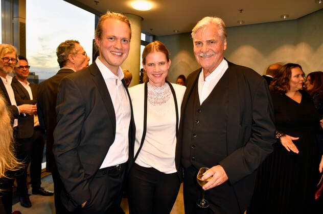 Tom Sommerlatte, Iris Sommerlatte and Peter Simonischek at the reception for the 30th Hessian Film and Cinema Award 2019 in the Helaba in the Main Tower Frankfurt, 18 10 2019 Foto:xF.xKernx xFuturexImage