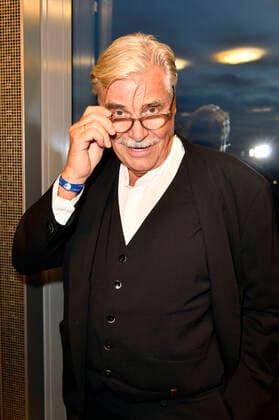 Peter Simonischek beim Vorempfang zur 30. Verleihung des Hessischen Film- und Kinopreises 2019 in der Helaba im Main Tower. Frankfurt, 18.10.2019 *** Peter Simonischek at the pre-reception for the 30th Hessian Film and Cinema Award 2019 in the Helaba in the Main Tower Frankfurt, 18 10 2019 Foto:xF.xKernx xFuturexImage