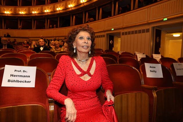 European Cultural Award Gala Vienna, Opera, 20 10 2019 Sophia LOREN, Carlo PONTI Jr
