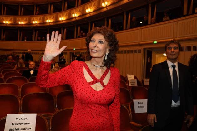 European Cultural Award Gala Vienna, Opera, 20 10 2019 Sophia LOREN, Carlo PONTI Jr