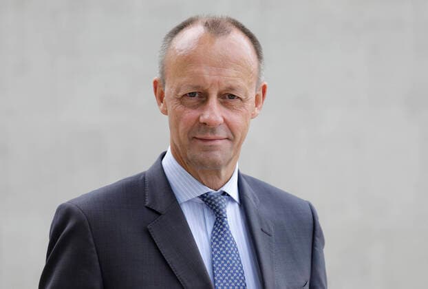 Friedrich Merz, Vizepraesident des Wirtschaftsrates der CDU, vor dem Marie-Elisabeth-Lueders-Haus, DEU, Berlin, 17.10.2019