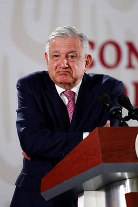 Mexico s President Andres Manuel Lopez Obrador speaks during a press meeting at the National Palace in Mexico City, Mexico, 21 October 2019. Lopez Obrador said that have clear conscience after decision of release Ovidio Guzman, son of Joaquin el Chapo Guzman, to avoid more deaths in Culiacan, capital of Sinaloa state. Mexico s President have clear conscience after decision of release Chapo s son !ACHTUNG: NUR REDAKTIONELLE NUTZUNG!  Copyright: xJoséxMéndezx MEX6233 20191021-637072721553046613
