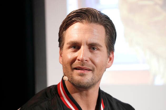 21 10 2019, Langenhagen Airport, Hanover, Alexander Klaws tells of his career on stage Alexander Klaws