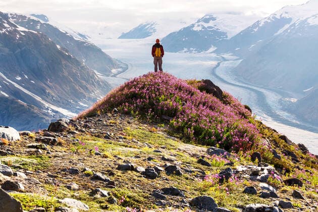 Hike around Salmon glacier, Canada,model released, Symbolfoto ING_19071_25402