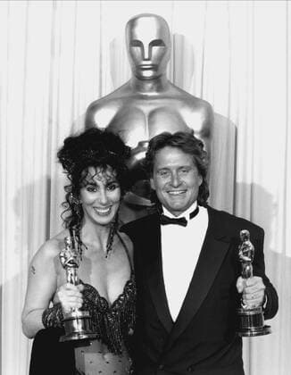 OSCARS. Bester Hauptdarsteller. Preisträger 1981-1990 Cher & Michael Douglas Actress, Actor Won Oscar For Moonstruck Resp. Wall Street At 60th Academy Awards, 11th April 1988, Shrine Auditorium, Los Angeles 11 April 1988  Copyright: MaryxEvansxAFxArchive 12050619 editorial use only 