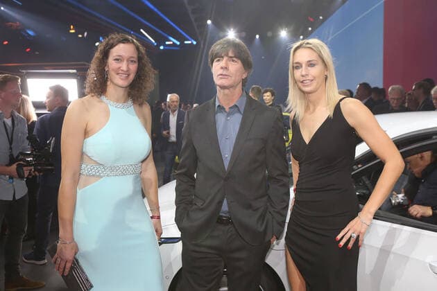 Wolfsburg Lower Saxony Volkswagen, VW, PraÌˆsentation Golf 8, Golf VIII in Wolfsburg, Autostadt, Hafen 1, picture shows Almuth Schult from left, Joachim Löw, and Lena Goeßling