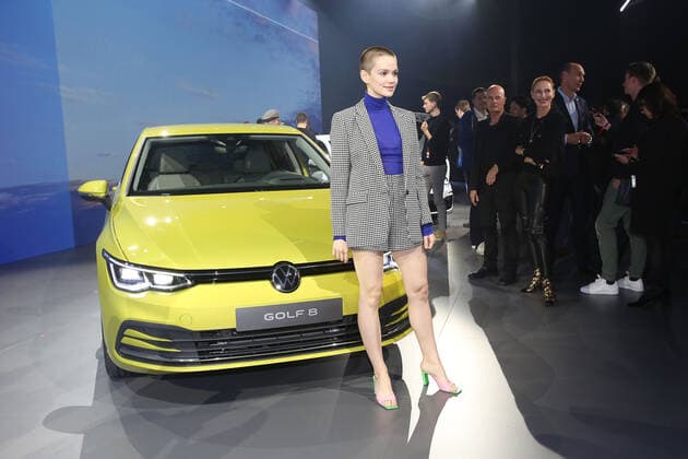 Wolfsburg Lower Saxony Volkswagen, VW, PraÌˆsentation Golf 8, Golf VIII in Wolfsburg, Autostadt, Hafen 1, picture shows Impression Celebs