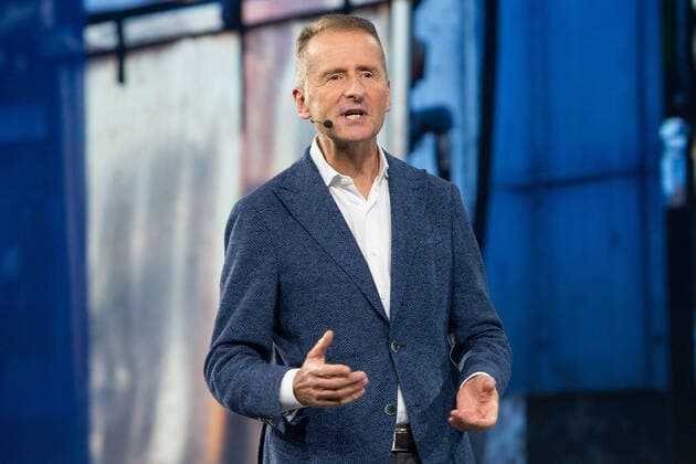 24 10 2019, xtgx, Economy Auto, Volkswagen World Premiere Presentation Golf VIII 8 eight emspor, v l Herbert Diess Wolfsburg