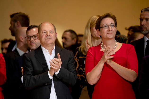 Federal Minister of Finance Olaf Scholz C L and Klara Geywitz C R during the announcement of the results of the SPD member poll on the election of the new party chair in the Willy Brandt House in Berlin on 26 October 2019 The couple Klara Geywitz and Olaf Scholz received 22.68 votes while Saskia Esken and Norbert Walter Borjans received 21.04 results of the SPD member poll on the election of the new party chair