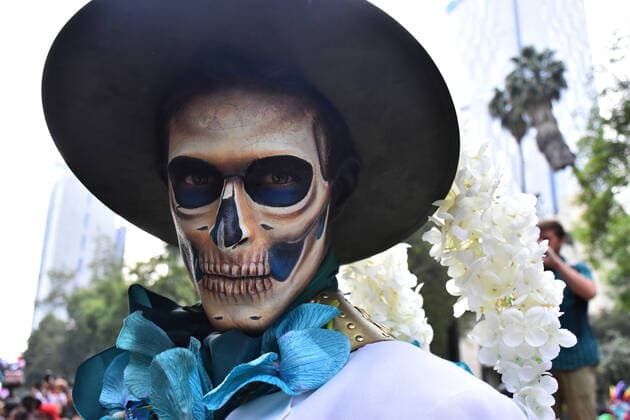 Catrinas Parade to celebrate Day of the Dead in Mexico MEXICO CITY, MEXICO - OCTOBER 26: Participants take part during The Mega parade of Catrinas as part of celebration of Mexican tradition Day of the Dead ˜Dia de Muertos™ at Reforma Avenue on October 26, 2019 in Mexico City, Mexico. The Day of the Dead Celebration was named in 2003 by UNESCO Intangible Cultural Heritage of Humanity  Copyright: xCarlosxTischlerx EYE_7525