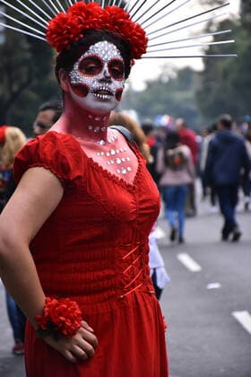 Catrinas Parade to celebrate Day of the Dead in Mexico MEXICO CITY, MEXICO - OCTOBER 26: Participants take part during The Mega parade of Catrinas as part of celebration of Mexican tradition Day of the Dead ˜Dia de Muertos™ at Reforma Avenue on October 26, 2019 in Mexico City, Mexico. The Day of the Dead Celebration was named in 2003 by UNESCO Intangible Cultural Heritage of Humanity  Copyright: xCarlosxTischlerx EYE_7504