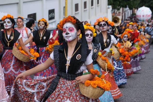October 26, 2019 EUM20191026SOC58 JPG OAXACA, Oax TraditionTradicion Death is lived October 26, 2019 Aspects of the traditional comparsa In Oaxaca, Â¡Death is lived, as part of the activities alluding to the Day of the Dead Photo Agency EL UNIVERSALEELG  - ZUMAu78_ 20191026_zaf_u78_117 Copyright: xElxUniversalx