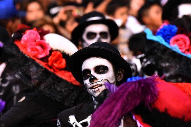 Day of the Dead International Parade in Mexico City MEXICO CITY, MEXICO - OCTOBER 27: Participants take part during the commemorative Day of the Dead International Parade as part of celebrations of the mexican traditions Day of the Dead (Dia de Muertos) at Hemiciclo a Juarez on October 27, 2019 in Mexico City, Mexico  Copyright: xCarlosxTischlerx EYE_8485