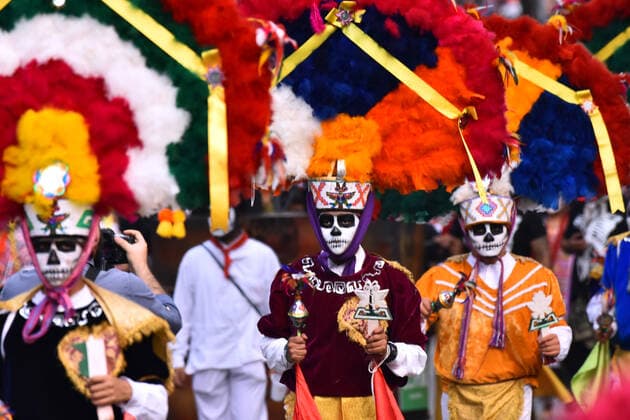 Day of the Dead International Parade in Mexico City MEXICO CITY, MEXICO - OCTOBER 27: Participants take part during the commemorative Day of the Dead International Parade as part of celebrations of the mexican traditions Day of the Dead (Dia de Muertos) at Hemiciclo a Juarez on October 27, 2019 in Mexico City, Mexico  Copyright: xCarlosxTischlerx EYE_9498