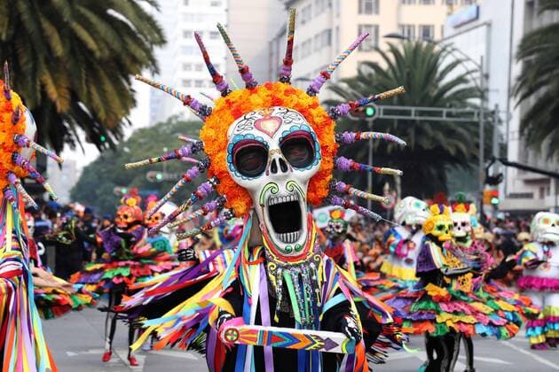 October 27, 2019 EUM20191027ACT16 JPG MEXICO CITY Traditions Traditions Parade Dead Color of the International Day of the Dead Parade in Mexico City this Sunday October 27, 2019 Photo Agency THE UNIVERSAL EVZ  - ZUMAu78_ 20191027_zaf_u78_036 Copyright: xValentexRosasx