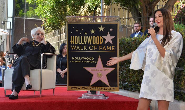 Entertainment Themen der Woche KW44 Bilder des Jahres 2019, Entertainment 10 Oktober Entertainment Bilder des Tages Italian screenwriter and director Lina Wertmuller is joined by her daughter Maria Zulima Job (L) and Alessandro Santoni during an unveiling ceremony honoring Wertmuller with the 2,679th star on the Hollywood Walk of Fame in Los Angeles on Monday, October 28, 2019.  LAP2019102802 JIMxRUYMEN