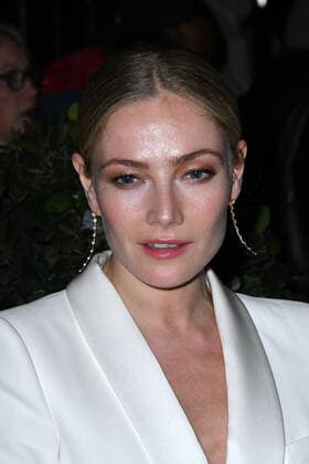 Clara Paget attends Harper s Bazaar annual Women of the Year Awards, which celebrates female high-fliers, at Claridge s . 29 10 2019. London, United Kingdom. Harper s Bazaar Women of the Year Awards.  xNilsxJorgensenx xi-Imagesx IIM-20328-0020