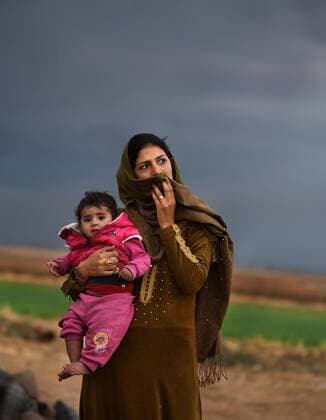 News Bilder des Tages October 29, 2019, Tel Tamir, Syria: IDPs, Internally Displaced Persons, that fled the conflict with Turkey in Syria and also local village residents receive food, water and blankets from Free Burma Rangers on October 29, 2019 in a neighborhood near the front line. Dave Eubank from Free Burma Rangers stated Ã¢â‚¬oeCall it Turkish zone of invasion, zone of genocide, ethnic cleansingÃ¢â‚¬Â¦anything but a safe zone.Ã¢â‚¬Â.From an FBR tweet: Ã¢â‚¬oeThis zone is one of ethnic cleansing with 300,000 people displaced. Many have been killed and wounded. Homes are destroyed. The Kurds are calling this area Ã¢â‚¬oethe genocide zone.Ã¢â‚¬Â The safe zone is not safe by any definition. It is the zone of the Turkish invasion. WeÃ¢â‚¬â ¢ve seen their tanks and been fired upon by those tanks and their aircraft. There has been no ceasefire this whole ti - ZUMAg208 20191029_zap_g208_003 Copyright: xCarolxGuzyx