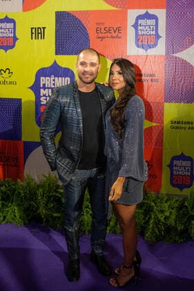 RIO DE JANEIRO, RJ - 29.10.2019: PRÊMIO MULTISHOW DE MÚSICA BRASILEIRA 2019 - Diogo Nogueira and Jessica Vianna during the award ceremony of the 2019 Multishow Brazilian Music Award, which celebrates 26 years of editing, with big names in Brazilian music, in Rio de Janeiro, RJ. x1822123x  CristianexMota