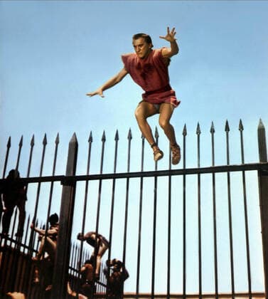 Kirk Douglas Characters: Spartacus Film: Spartacus (USA 1960) Director: Stanley Kubrick 06 October 1960  Copyright: MaryxEvansxAFxArchive 12083276 editorial use only