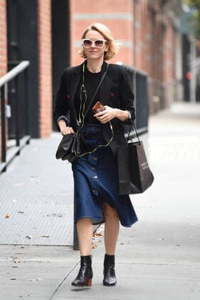 Naomi Watts walking in New York City - Oct 30, 2019 - Naomi Watts in New York City, New York City New York United States  Copyright: xNYCxPicturesx 103019_NaomiWatts_K015