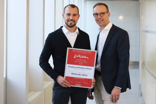MATTHIAS UND HANSJÖRG ALDINGER WEINGUT ALDINGER WINZER DES JAHRES AUSZEICHNUNG DES VINUM WEINGUIDE DEUTSCHLAND 2020 MAINZ 