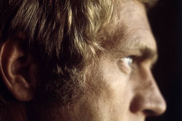 Steve Mcqueen Characters: Michael Delaney Film: Le Mans (USA 1971) Director: Lee H. Katzin 23 June 1971 American tough guy actor Steve McQueen in his Hollywood production offices. (Photo by Terry O Neill Getty Images)  Copyright: SolarxProductionsxAFxArchivexMaryxEvans 12454473 editorial use only